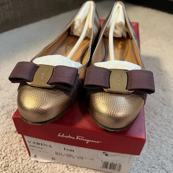 Salvatore Ferragamo | Shoes | Salvatore Ferragamo Metallic  display picture 1